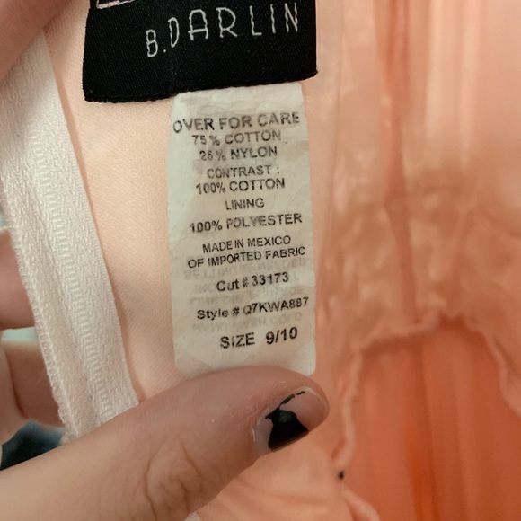 Lace Dress - Picture 3 of 5